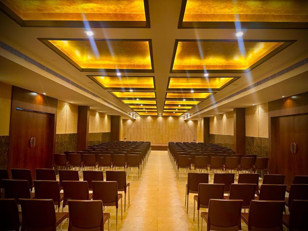 La Grande Suite Karaikal Exterior photo